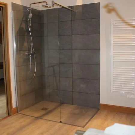 Chartreuse Le Logis La Montagne Bed & Breakfast Allemans