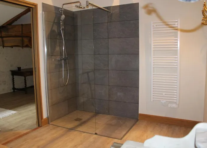 Chartreuse Le Logis La Montagne Bed & Breakfast Allemans